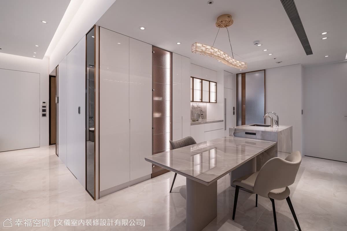 現代風餐廚中島設計