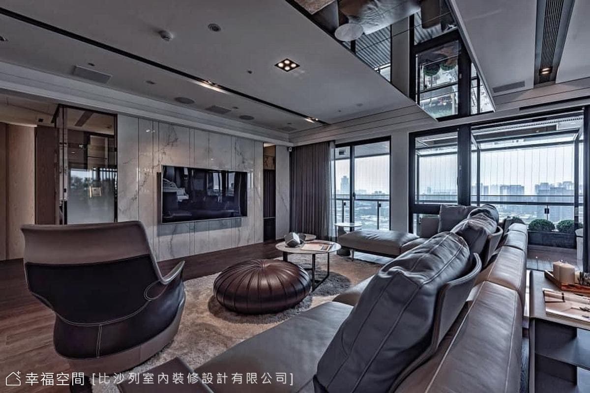 多元建材混搭 高樓層景觀絕美豪宅