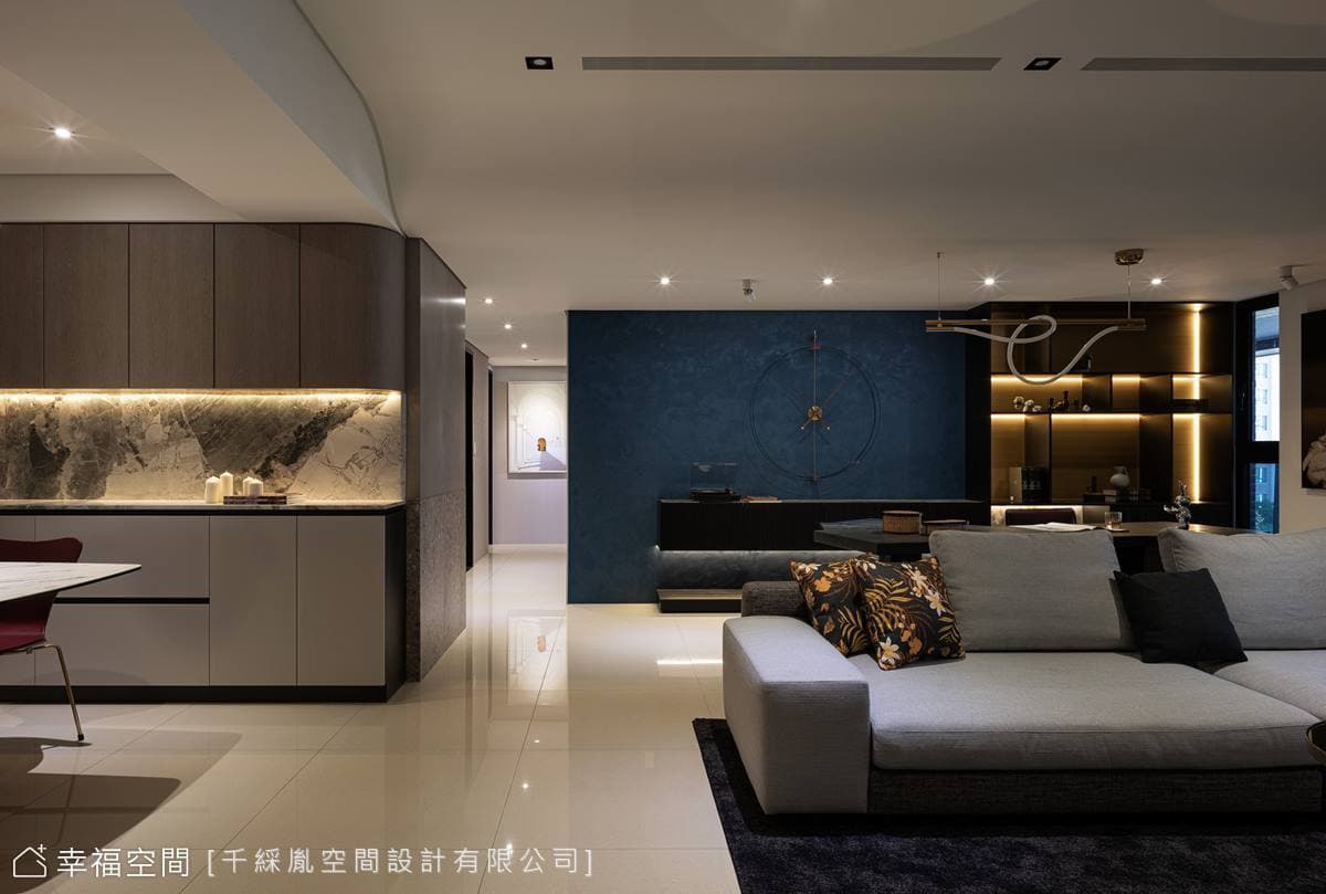 朗闊風雅 穠纖合度的混搭美學