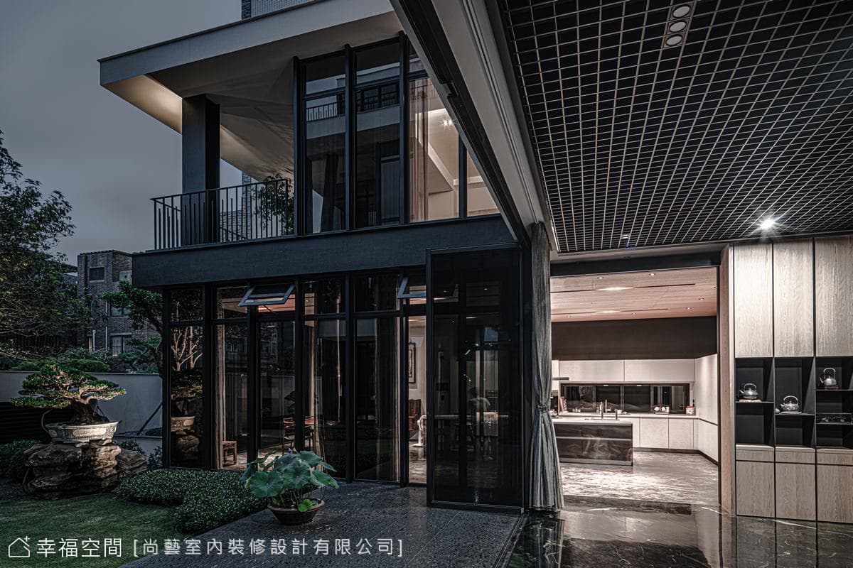 與自然共融 清幽淡雅光廊謐院