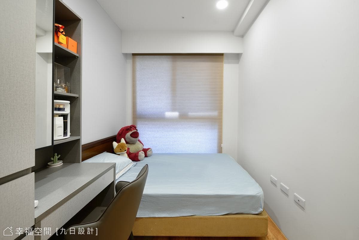灰階鋪敘輕巧機能宅｜混搭風｜22坪