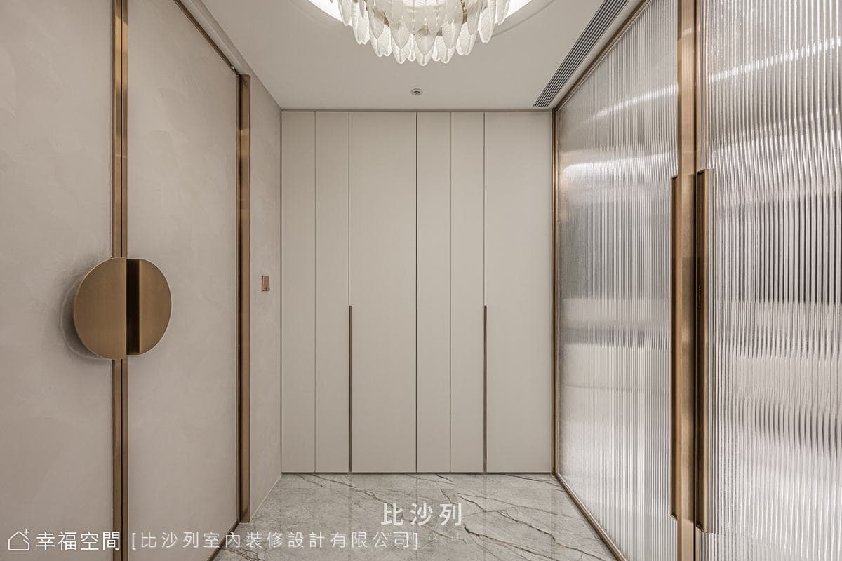 時尚夫妻愛白金奢華 機能與美學設計│現代奢華風