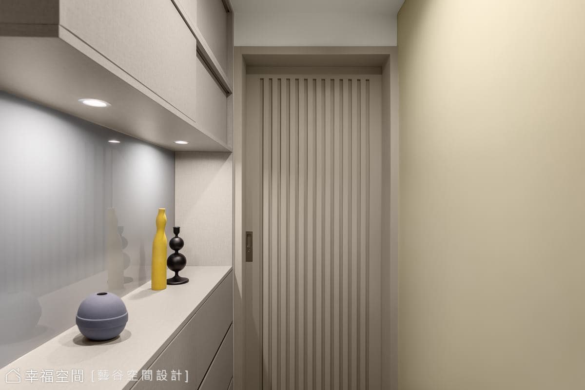 莫蘭迪×木質調 演繹恬靜生活感│現代休閒多元風│18坪