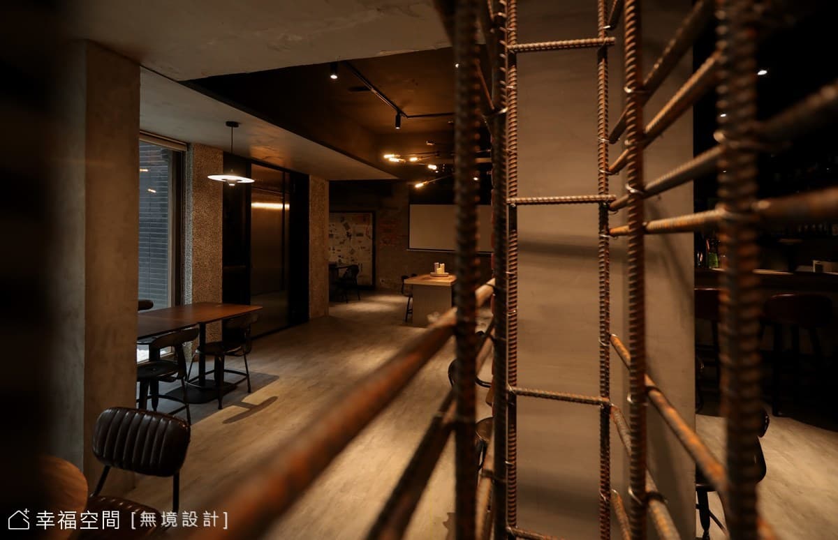 鐵骨浪漫，敘利亞復古風餐酒館｜復古工業風｜35坪