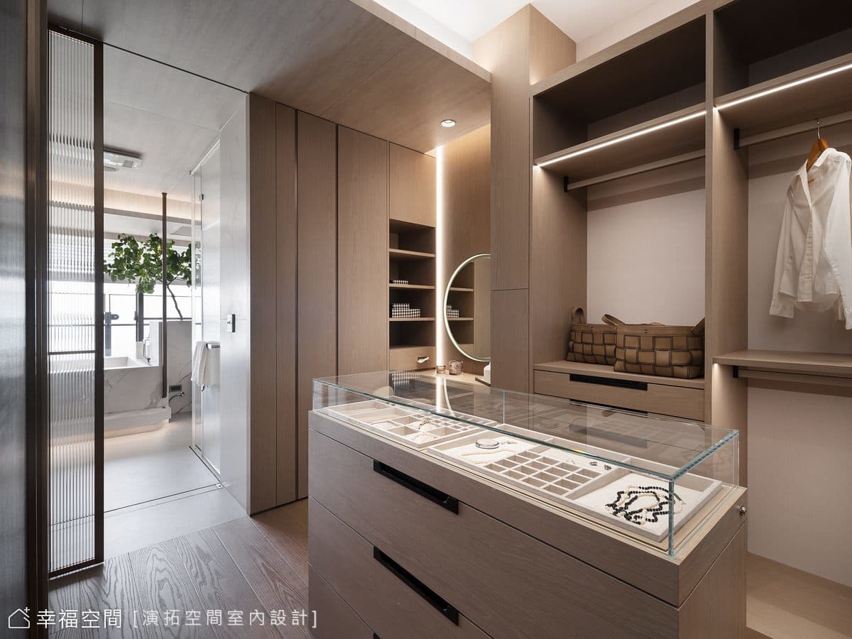 高雄The One│坐擁南台灣雙景觀 貼心安心的豪宅品味│現代風│183坪