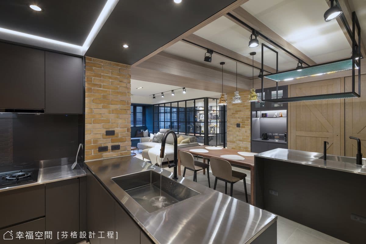 沉穩藍調描摹紐約蘇活LOFT風美宅│工業風│37坪