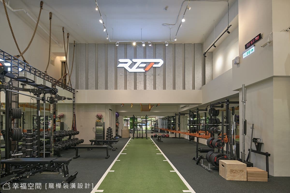 隱身於都市的叢林空間．REP健身工作室|工業風|40坪