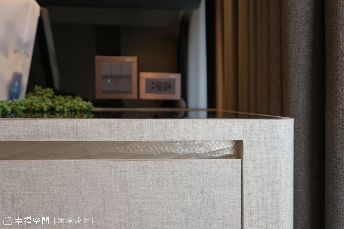 精緻與奢華共鳴，都市中的藝術居所｜輕奢風｜9坪