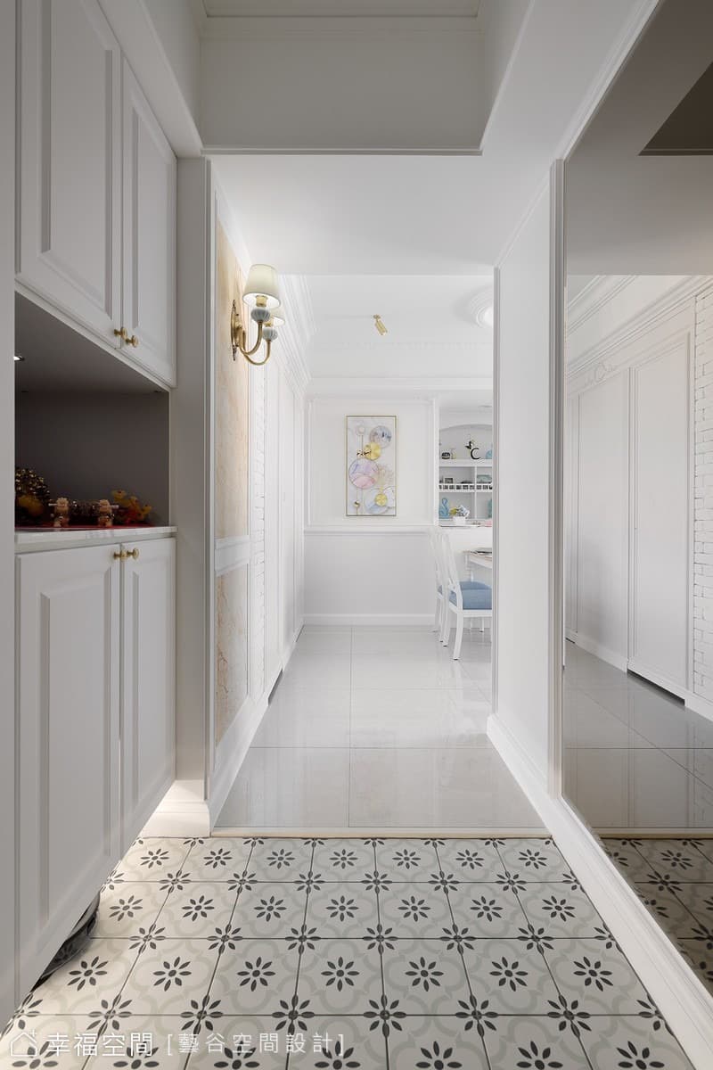 機能與藝術的隱匿交織25坪美式古典宅