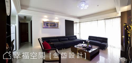 玄關望向窗邊