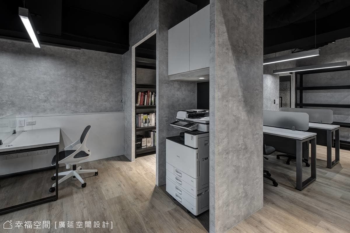 來一場漸進式的空間故事，因人而生的工作室｜現代工業風｜20坪