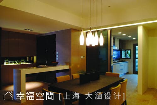 玄關、餐廳、廚房