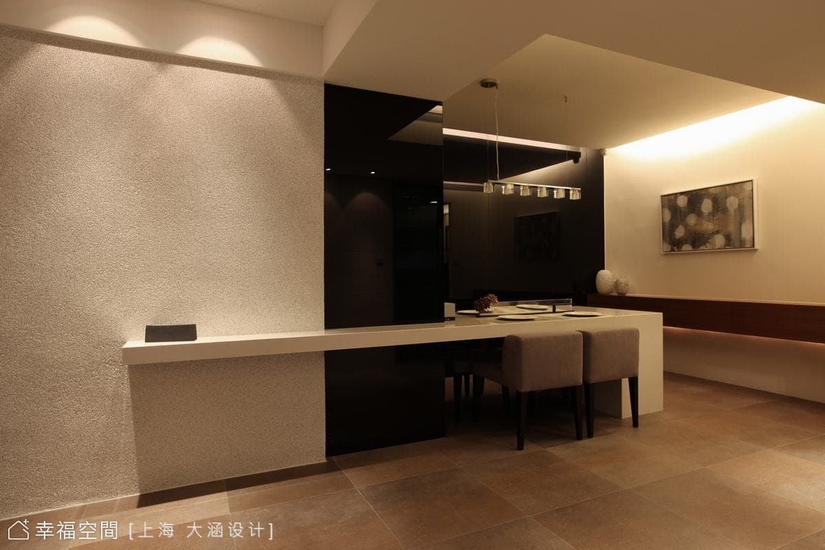 玄關、餐廳
