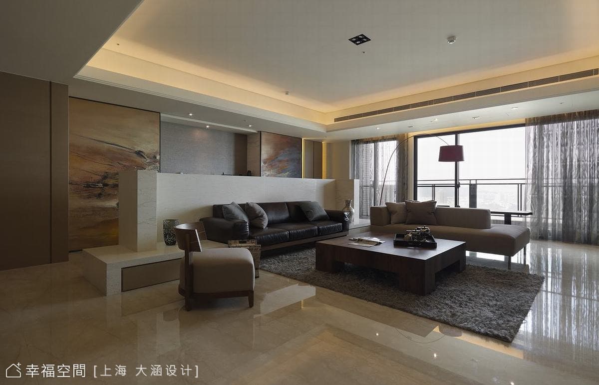 客廳兩面沙發
