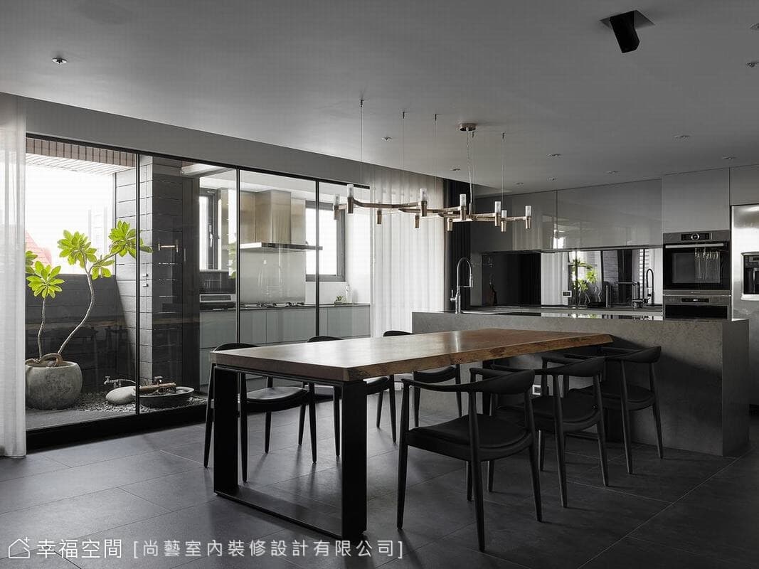 陽台改為熱炒區