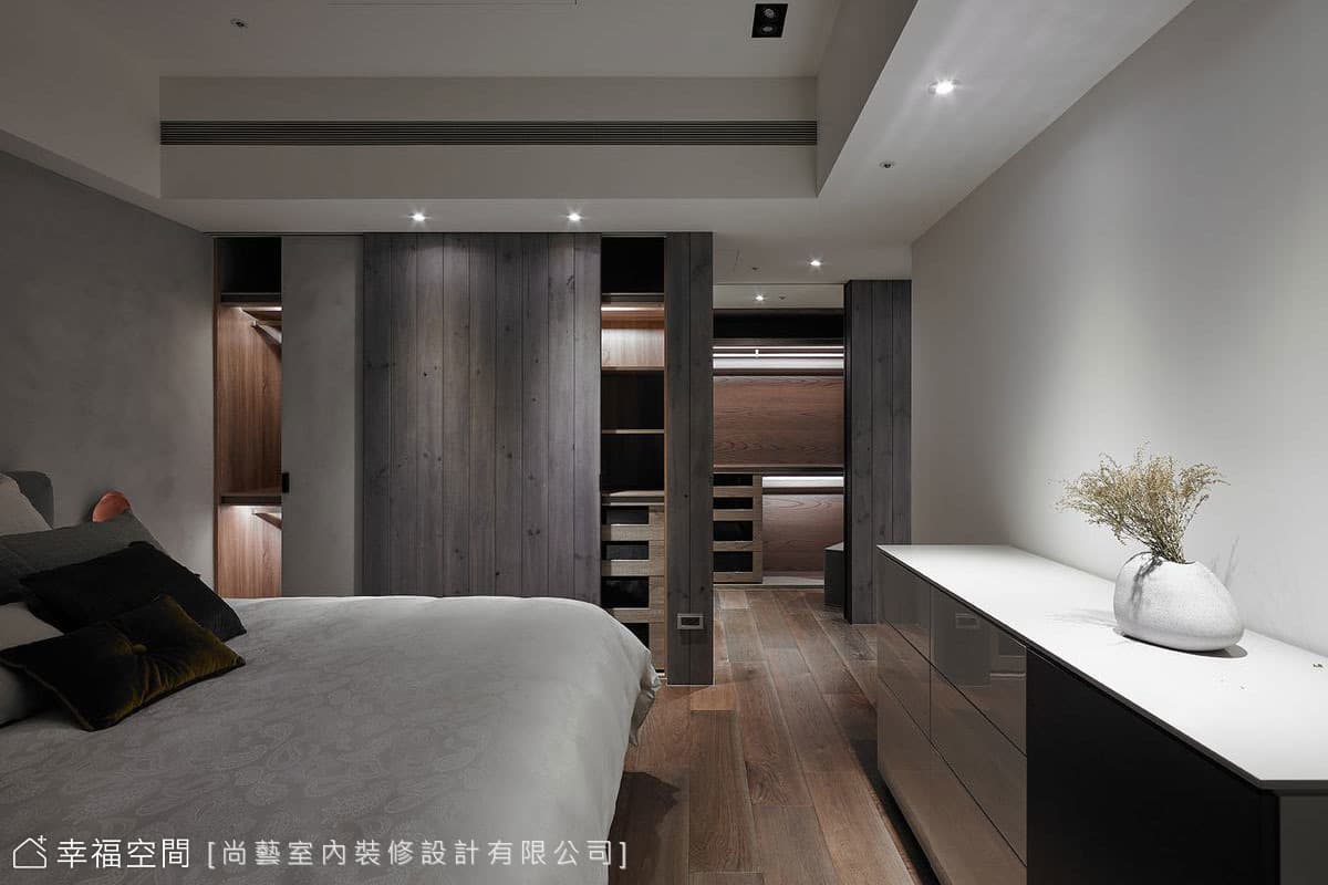 粗樸木質更衣室