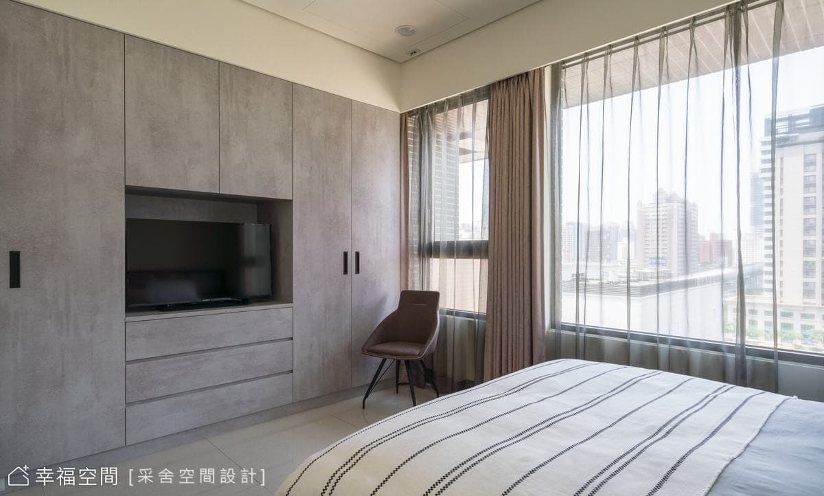 沉靜木色×格局微整  構築串聯情感的華美現代宅